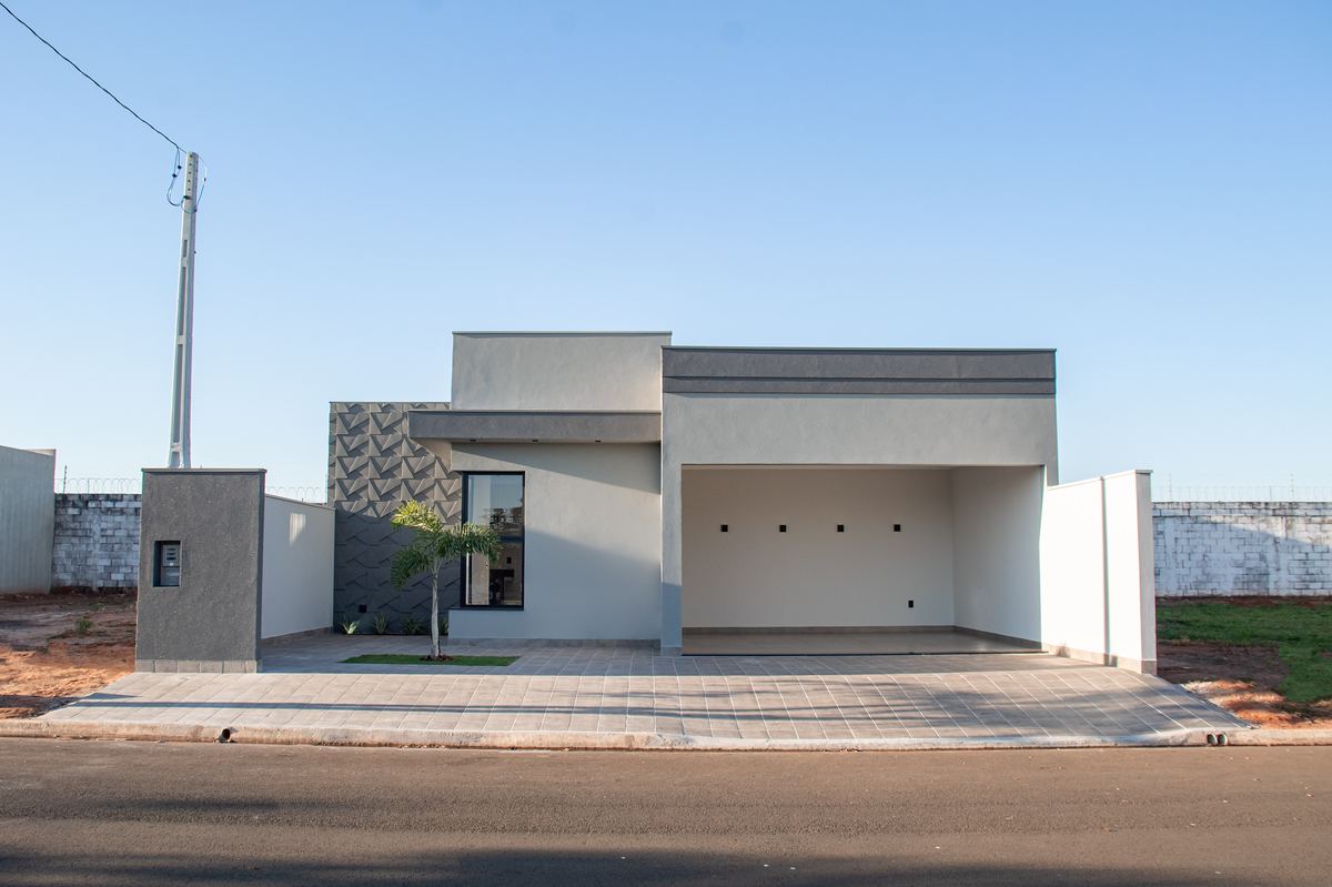 Fachada de casa pronta entregue pela Peres & Gomes em Birigui